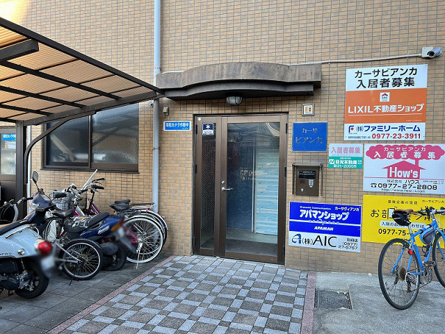 建物エントランス
