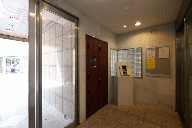 建物エントランス