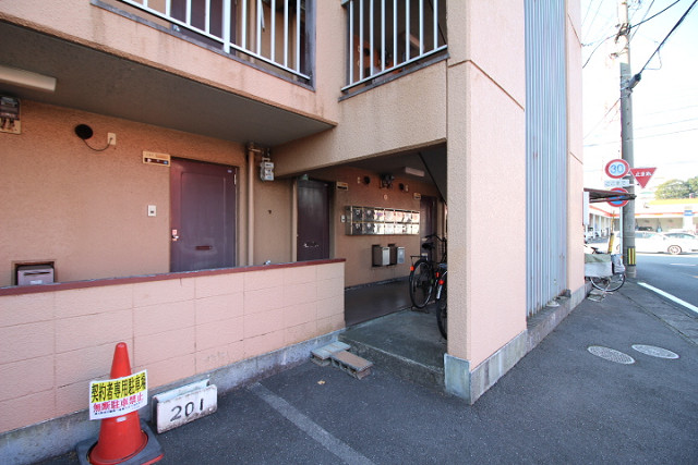 建物エントランス