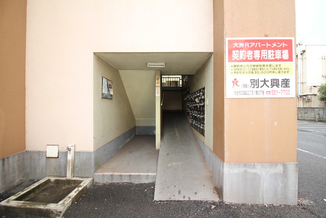 建物エントランス