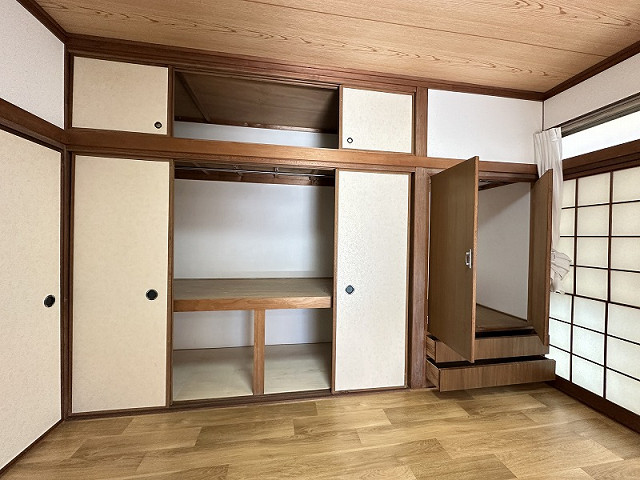 収納