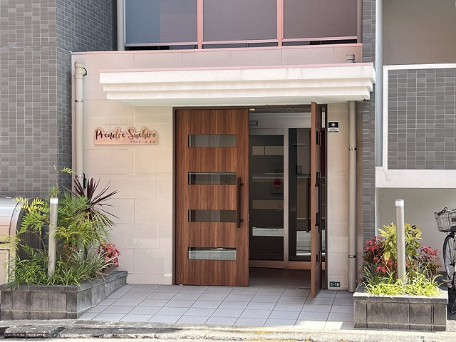 建物エントランス